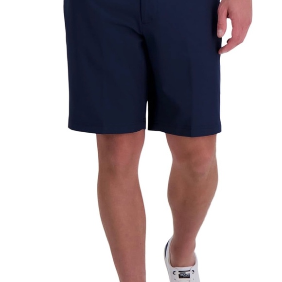 Haggar Navy Mid Rise Active Flex Tech Short - Picture 2 of 6